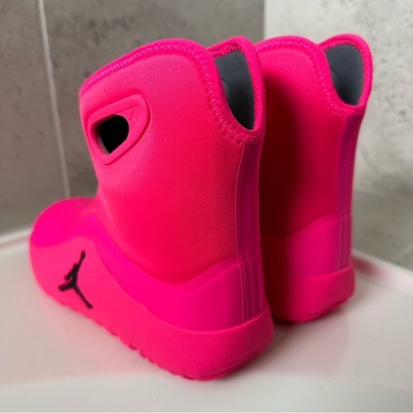 Jordan Pink Girls Boots Size 3 Youth - Picture 11 of 15